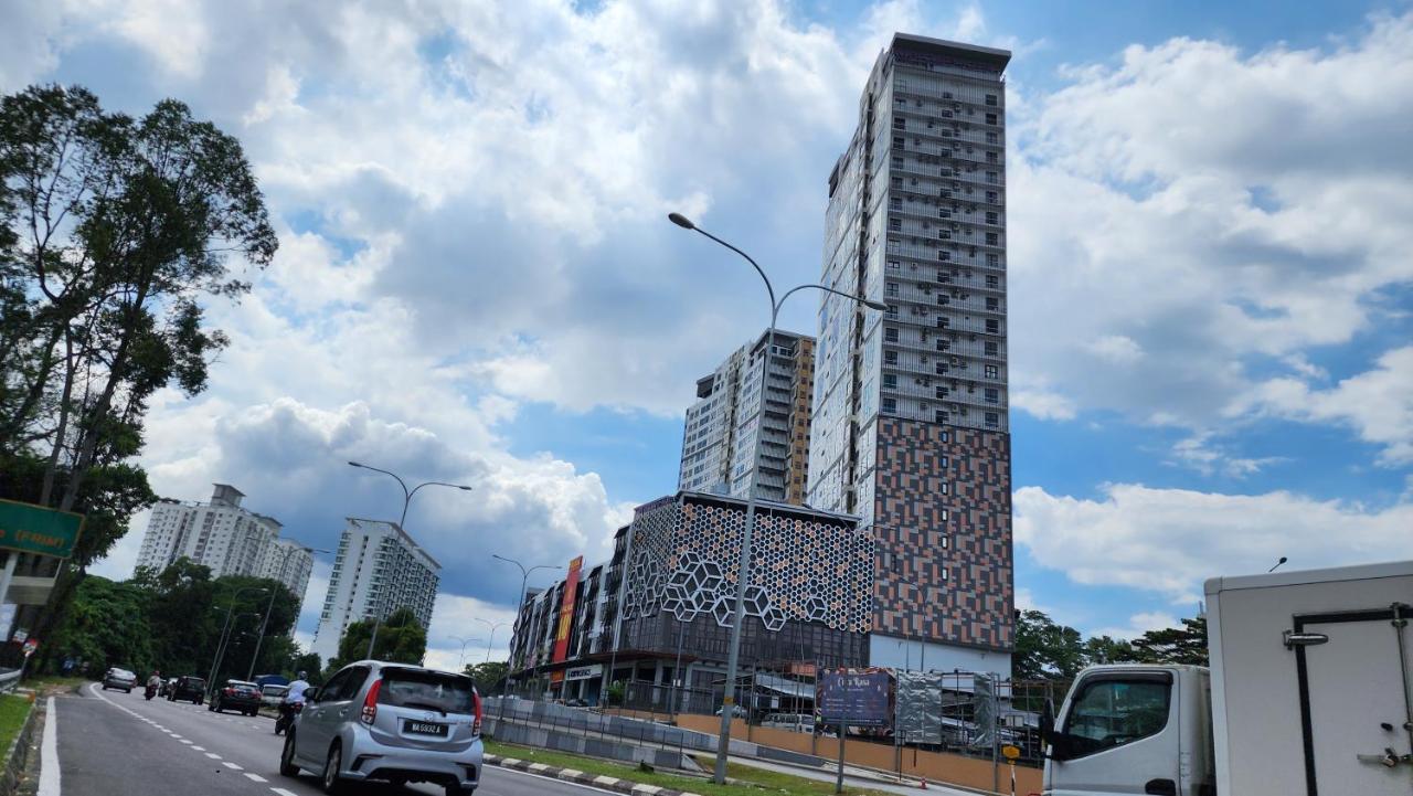 Luxury Duplex Suite 4 Pax Netflix Wifi Selayang Kl Batu Caves Εξωτερικό φωτογραφία